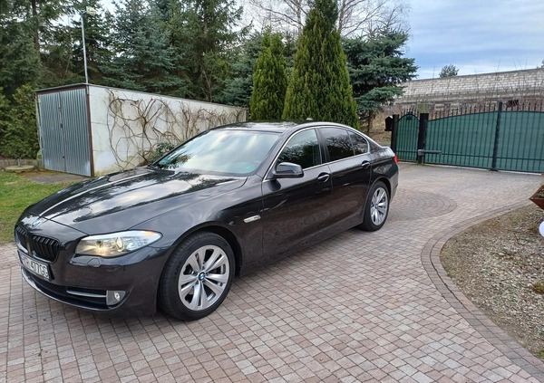 BMW Seria 5 cena 45900 przebieg: 239800, rok produkcji 2011 z Krynki małe 137